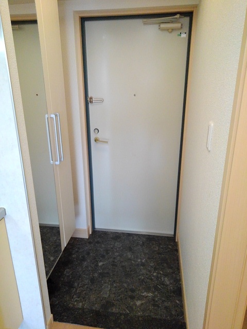 ジェルメ・コムーネ 玄関