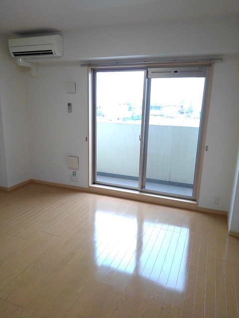 ジェルメ・コムーネ リビング