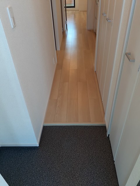 ラッフィナート２３ 玄関