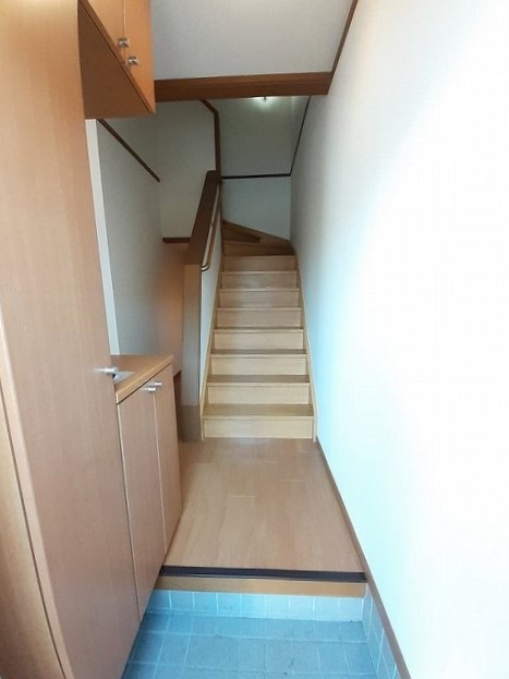 クレストＢ 玄関