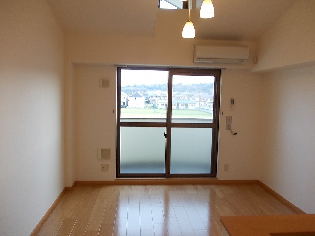 ヴェルグ広貴 リビング