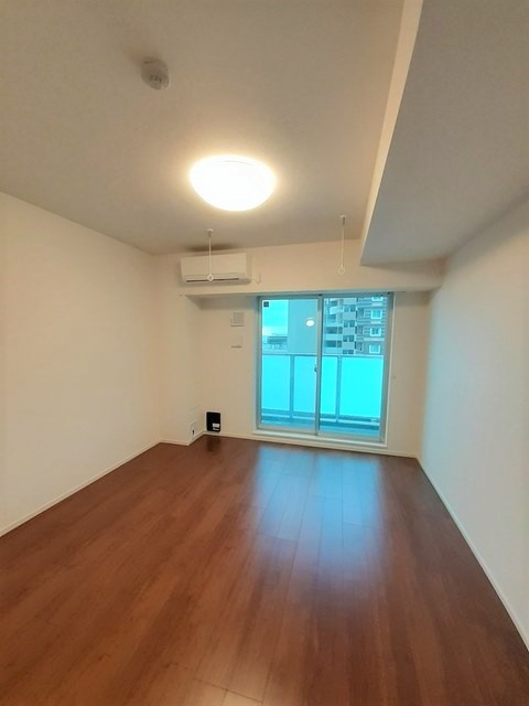 クレスト　中六 リビング