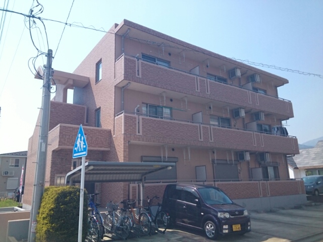 グランディオース 301号室 外観