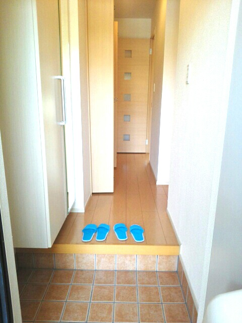 エムズ・ヒル 玄関