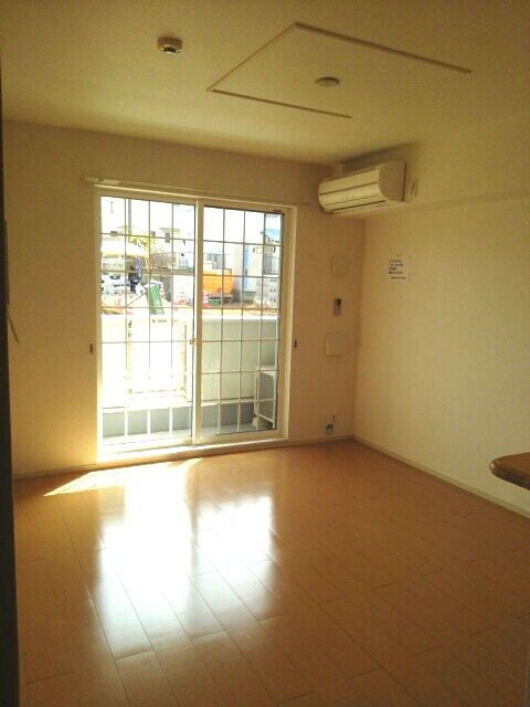 エムズ・ヒル リビング