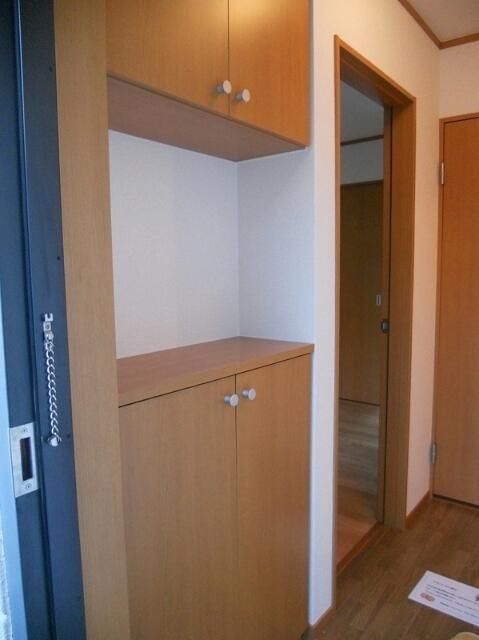 シャルム下落合 玄関