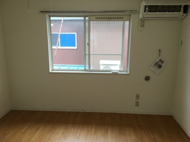 ワコーレエレガンス緑園都市  リビング