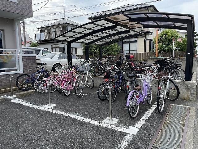 ヴィラ・ソレイユ その他外観2