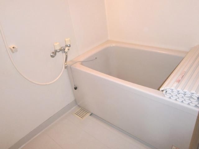 ヴィラ・ソレイユ 風呂画像