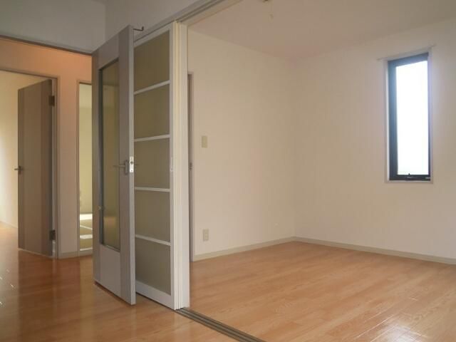 ファミール西原Ａ ベッドルーム