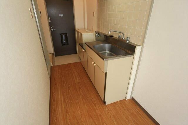 第一レジデンス白鳥 玄関