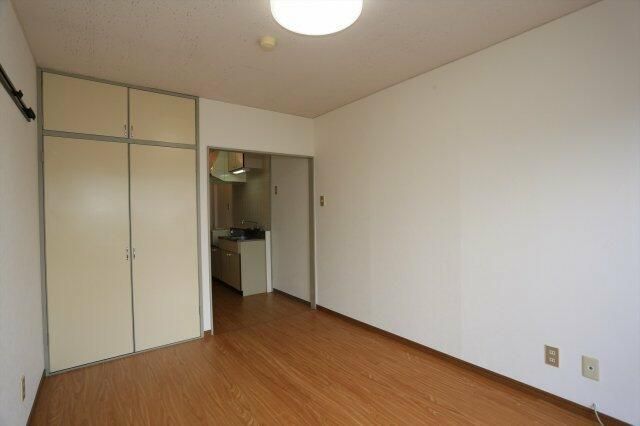 第一レジデンス白鳥 リビング