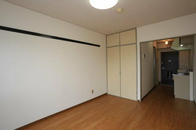 第一レジデンス白鳥 ベッドルーム