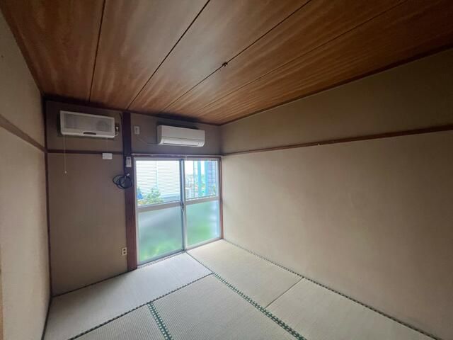 神奈川県綾瀬市寺尾西３丁目 リビング