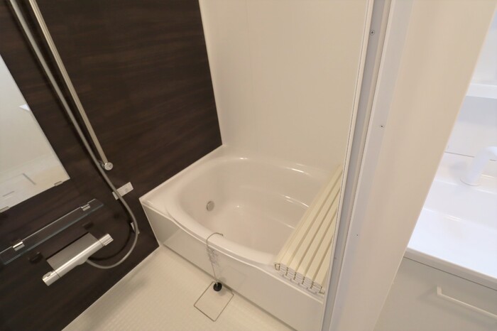 マ・メゾン鵠沼花沢　B 風呂画像