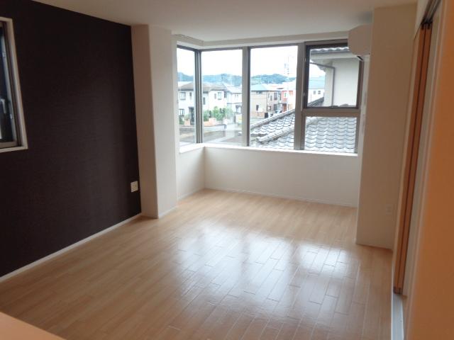 イーストーン リビング