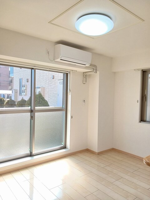 リーヴァ蛍田 リビング