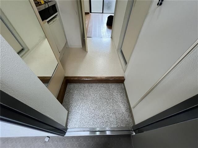 クリオ本郷台壱番館 玄関