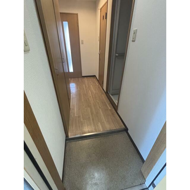 イーストピークＶ 玄関