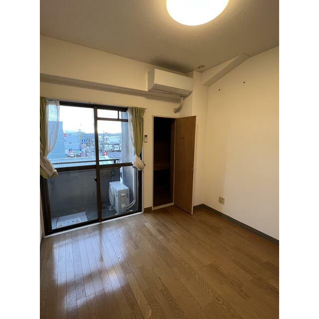 リザイドアキモト ベッドルーム