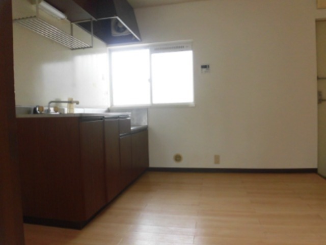 第一さつきハイム リビング