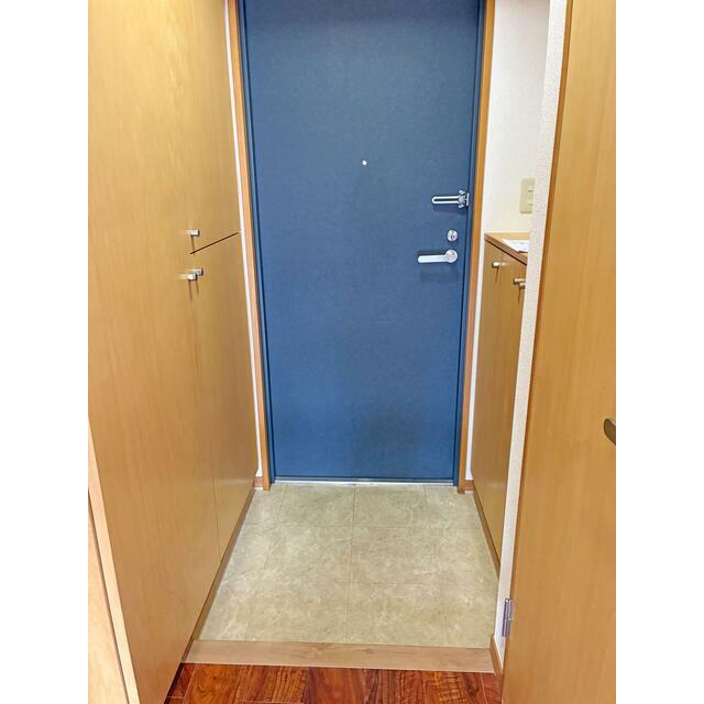 厚木アザレアビル 玄関