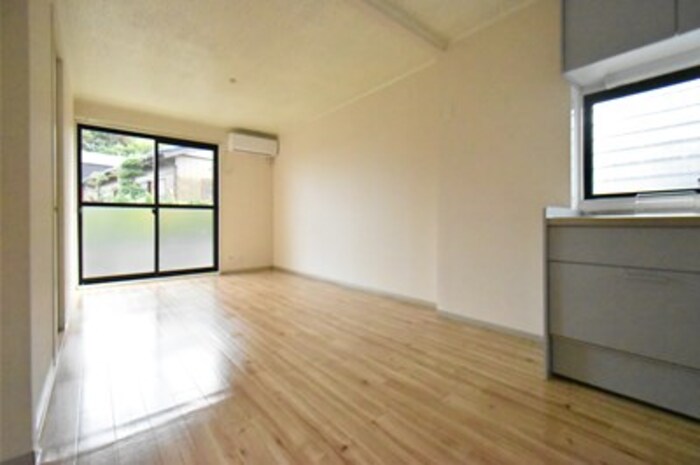 ビューラ東　Ⅱ リビング