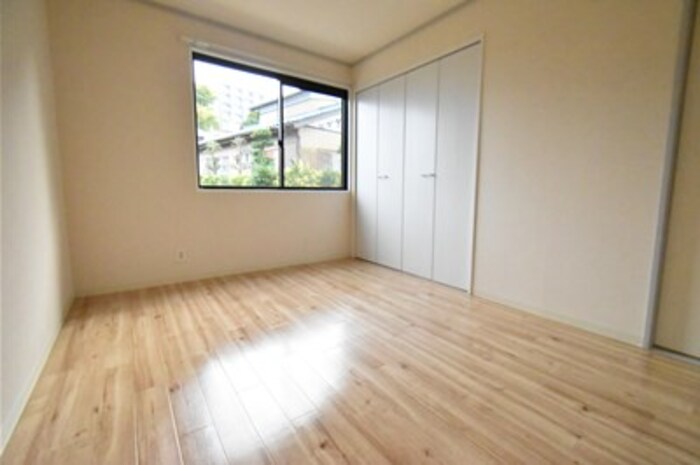 ビューラ東　Ⅱ ベッドルーム