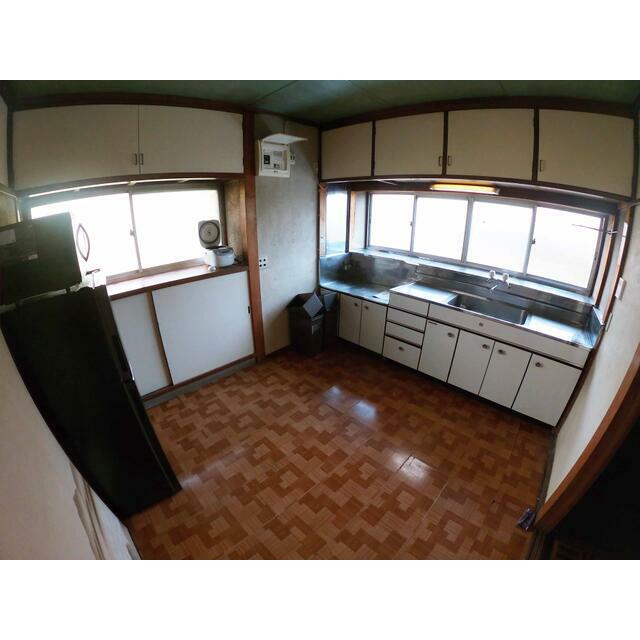 松田庶子貸家 リビング