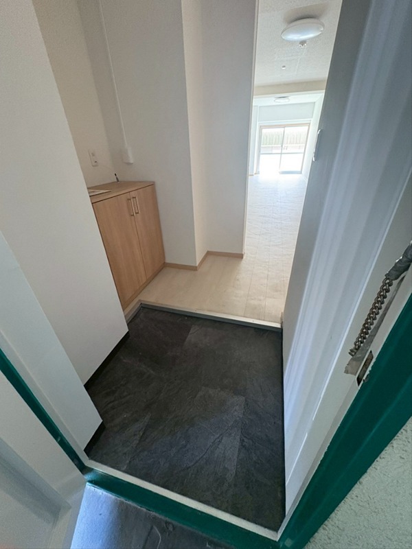 大船コーポピアネーズ 玄関