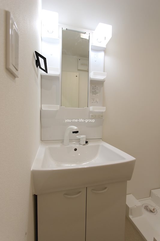 モナ・ローベル その他1