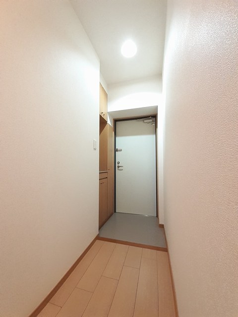 アル　フィオーレ 玄関