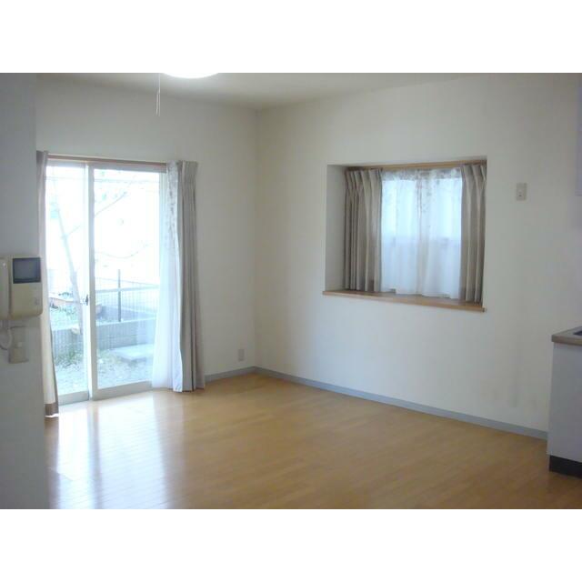 鵠沼松が岡２丁目貸家 リビング