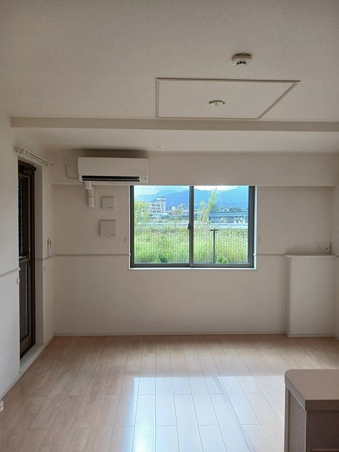 ヴァレー　ルフレ リビング