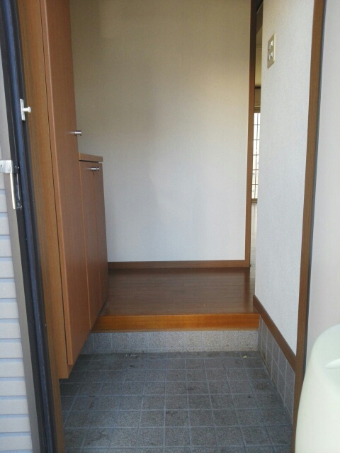 ネスト・ワン 玄関