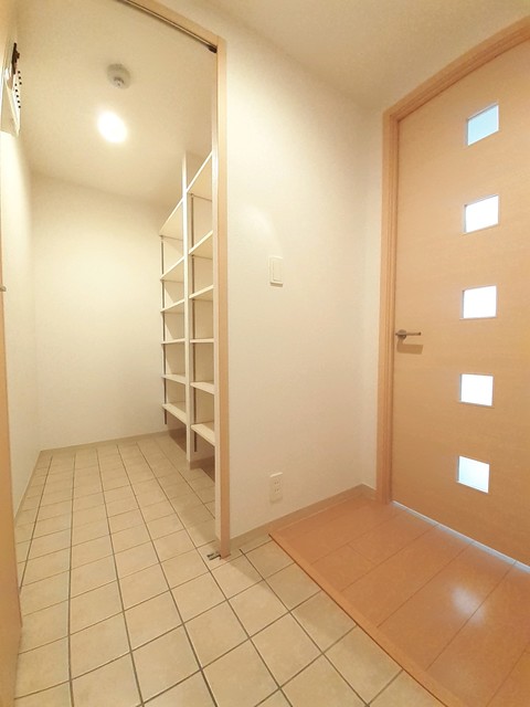 フレーバーオブ 玄関