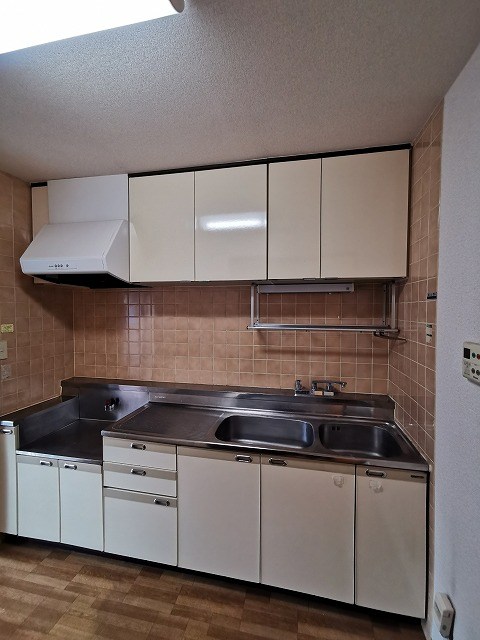 本厚木ロイヤルマンション キッチン