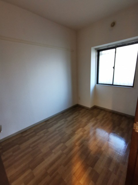 本厚木ロイヤルマンション ベッドルーム