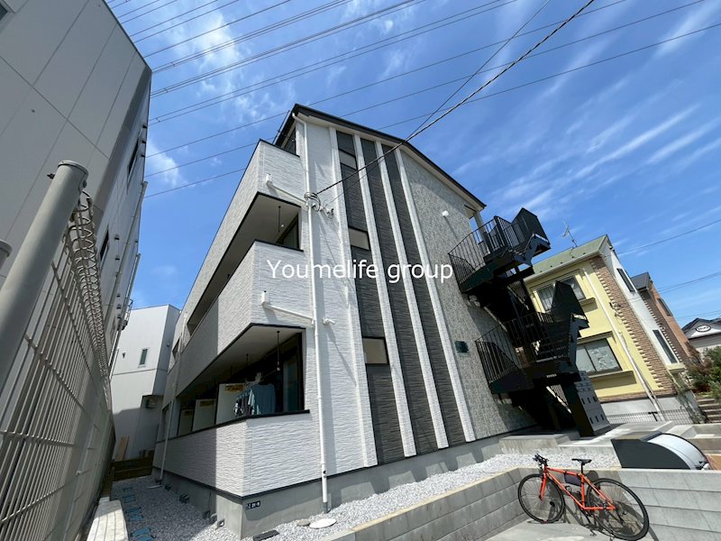 アザーレ・クオン伊勢原 102号室 外観