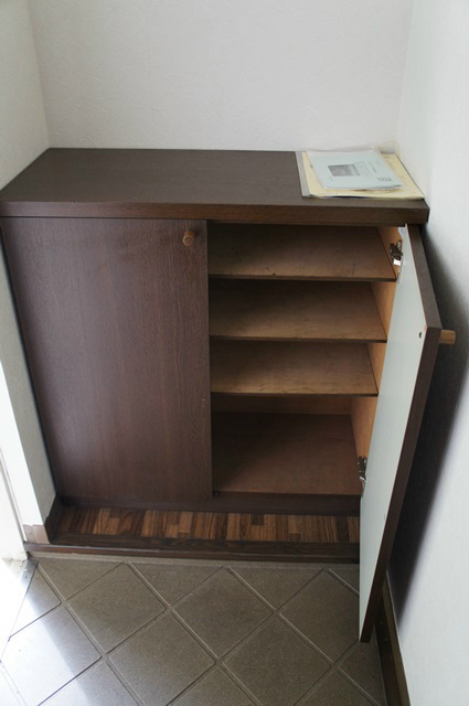 カーサヴェルデＡＢ 玄関