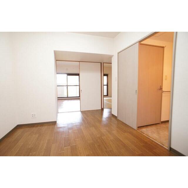 マローネ リビング