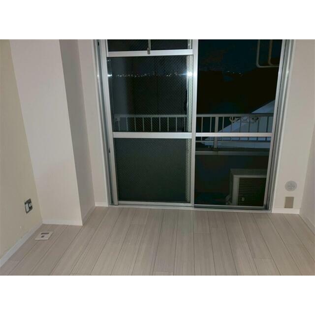 金子ビル リビング