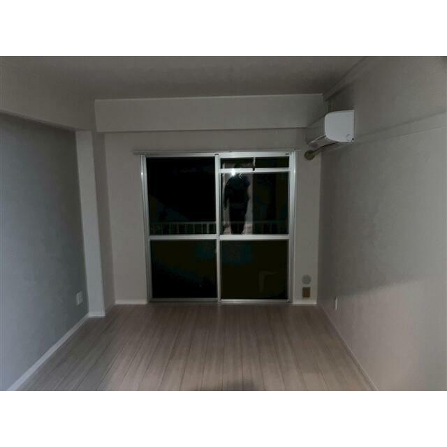 金子ビル リビング