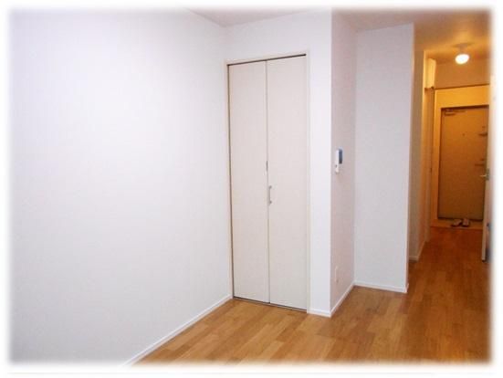 Live flat ベッドルーム