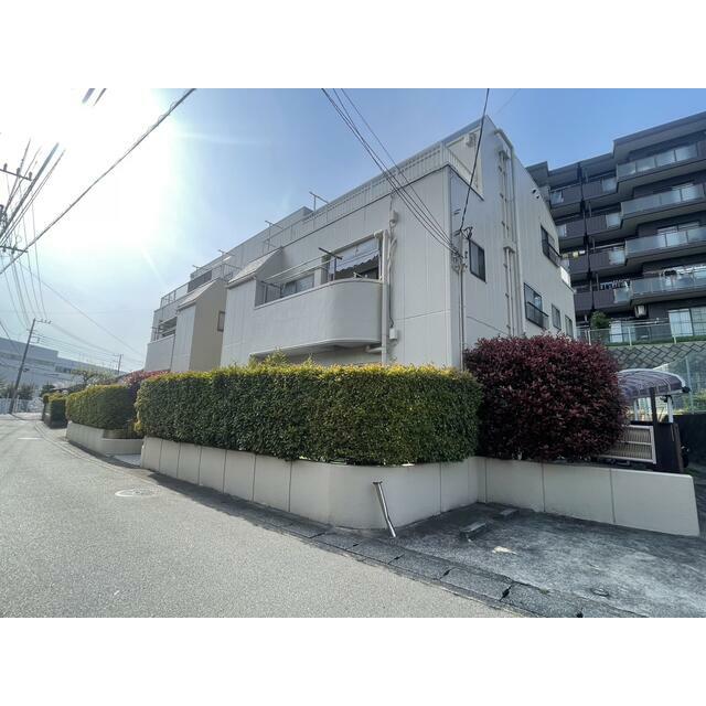 オオフナライブフラット 301号室 外観