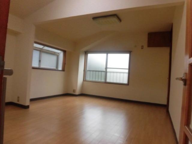 オオフナライブフラット ベッドルーム