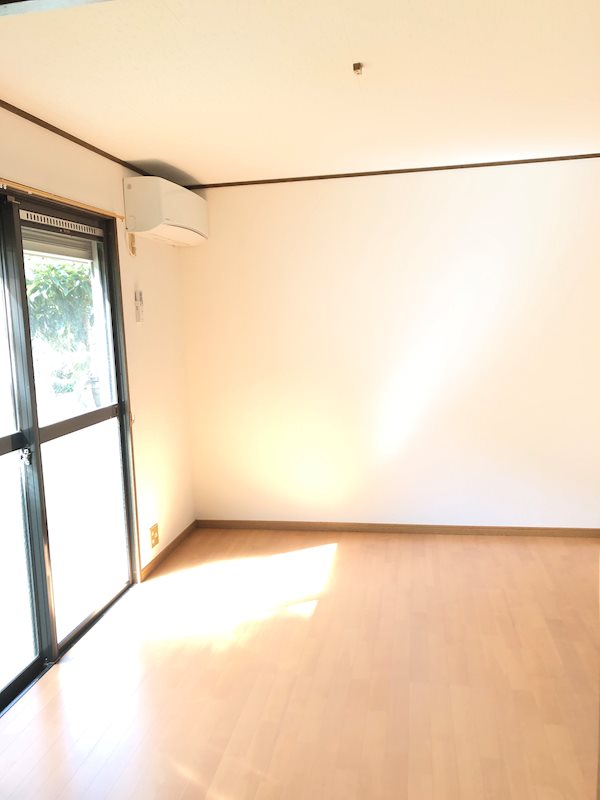 メゾンDE三邸 リビング