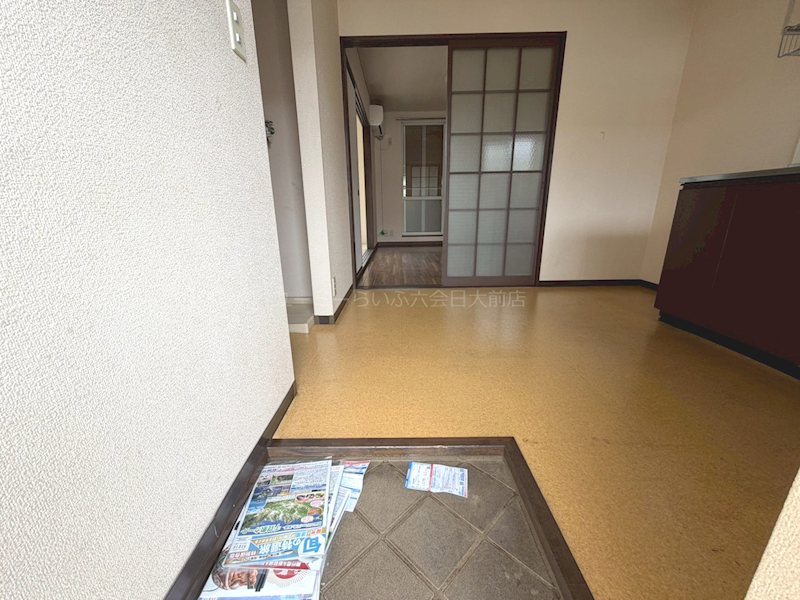 メゾン湘南 玄関