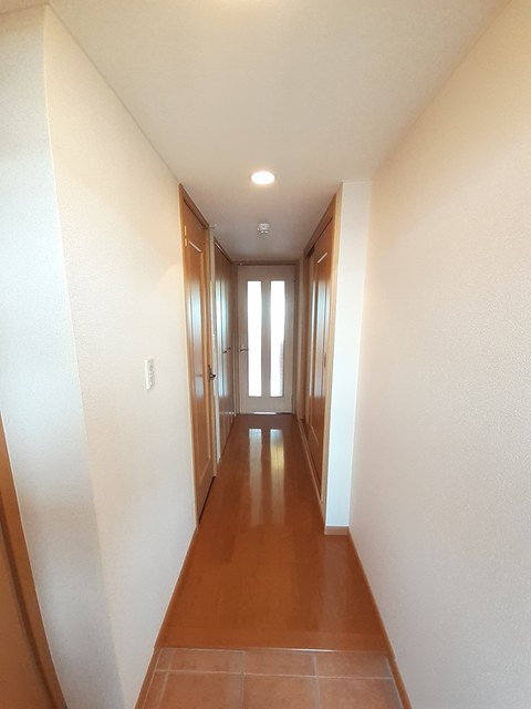 ウエスト　メゾン 玄関