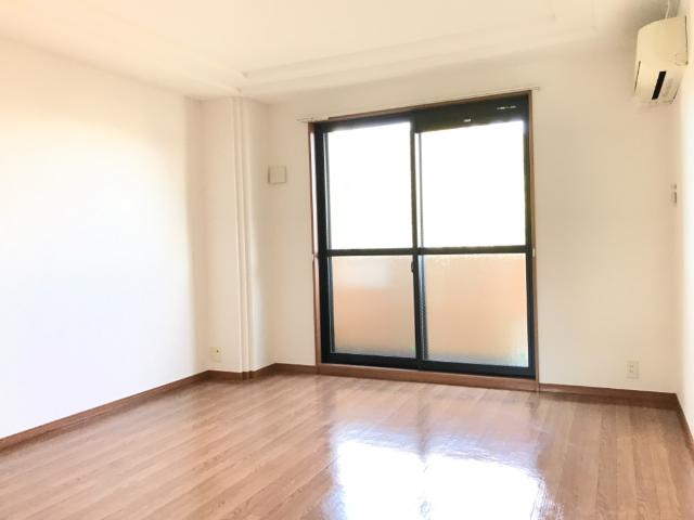 アヴニール リビング